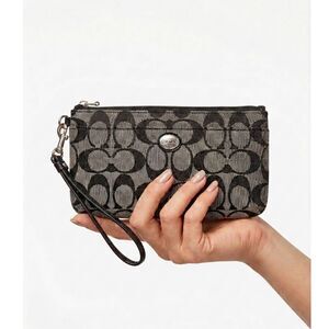 Coach Signature Canvas Corner Zip Wristlet - Black/Grey